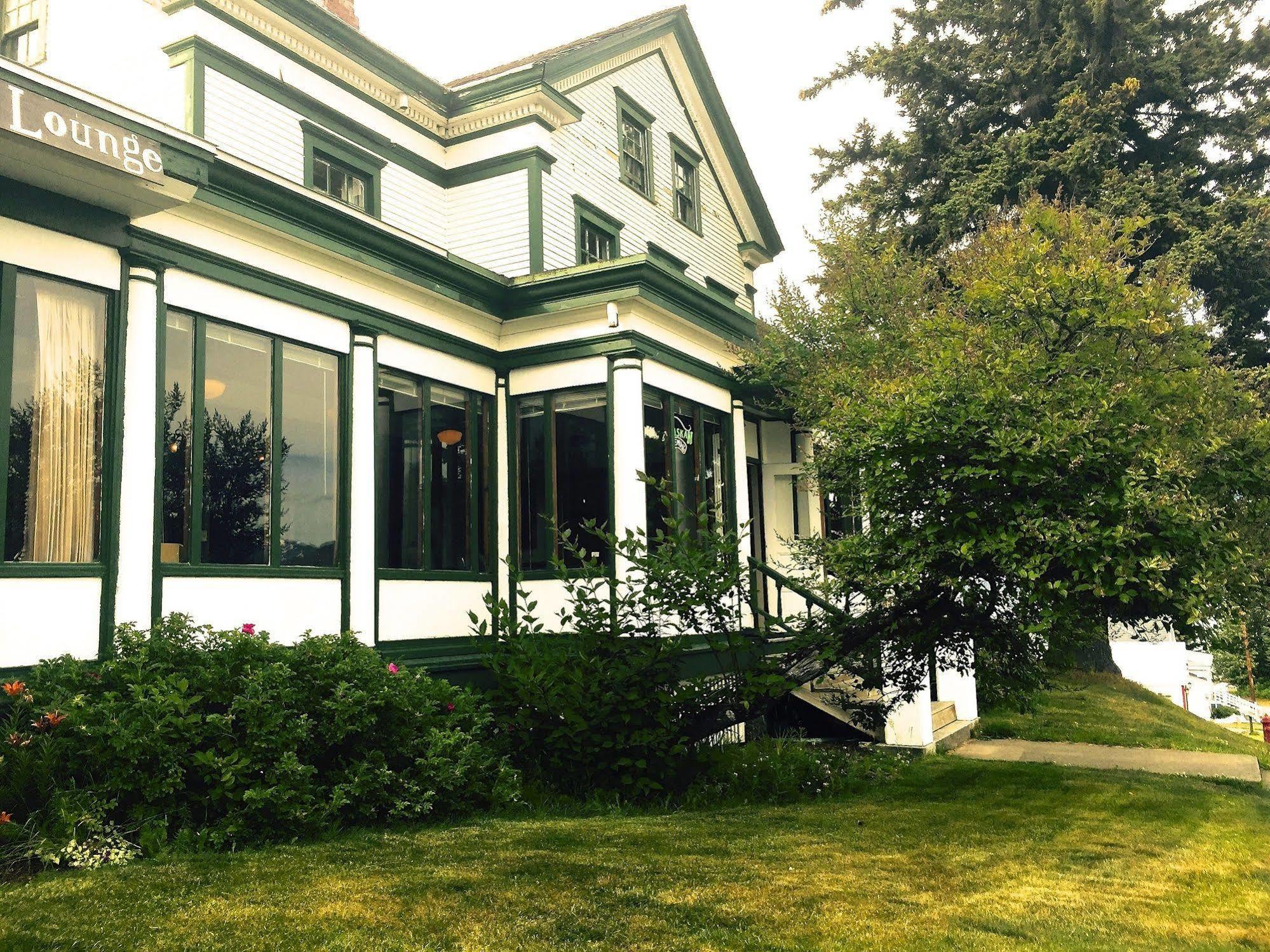 Hotel Halsingland Haines Exterior photo